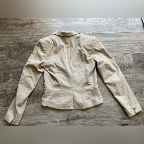 H&M beige neutral button blazer jacket - Picture 5 of 10